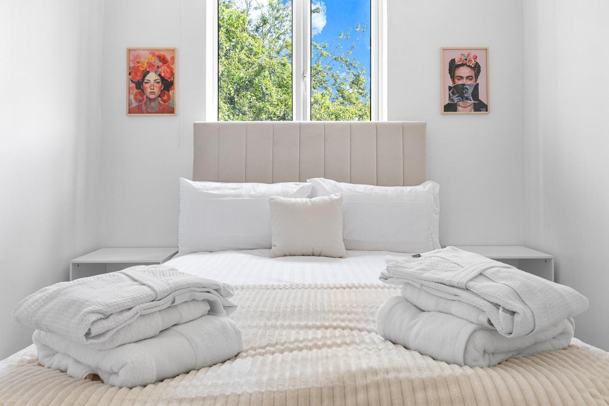 Stylish Flat Near Tower Bridge & London Bridge Appartement Buitenkant foto