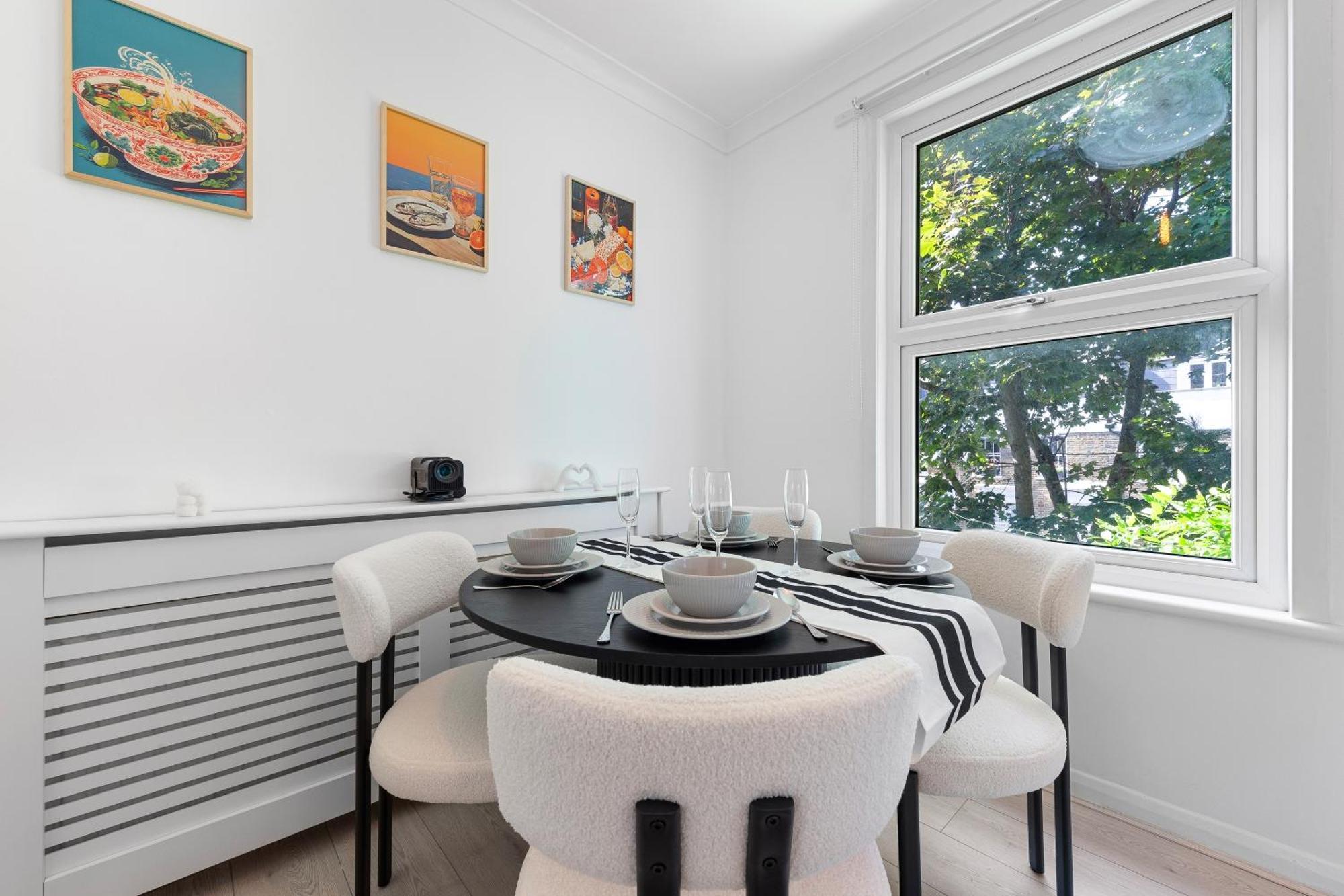Stylish Flat Near Tower Bridge & London Bridge Appartement Buitenkant foto